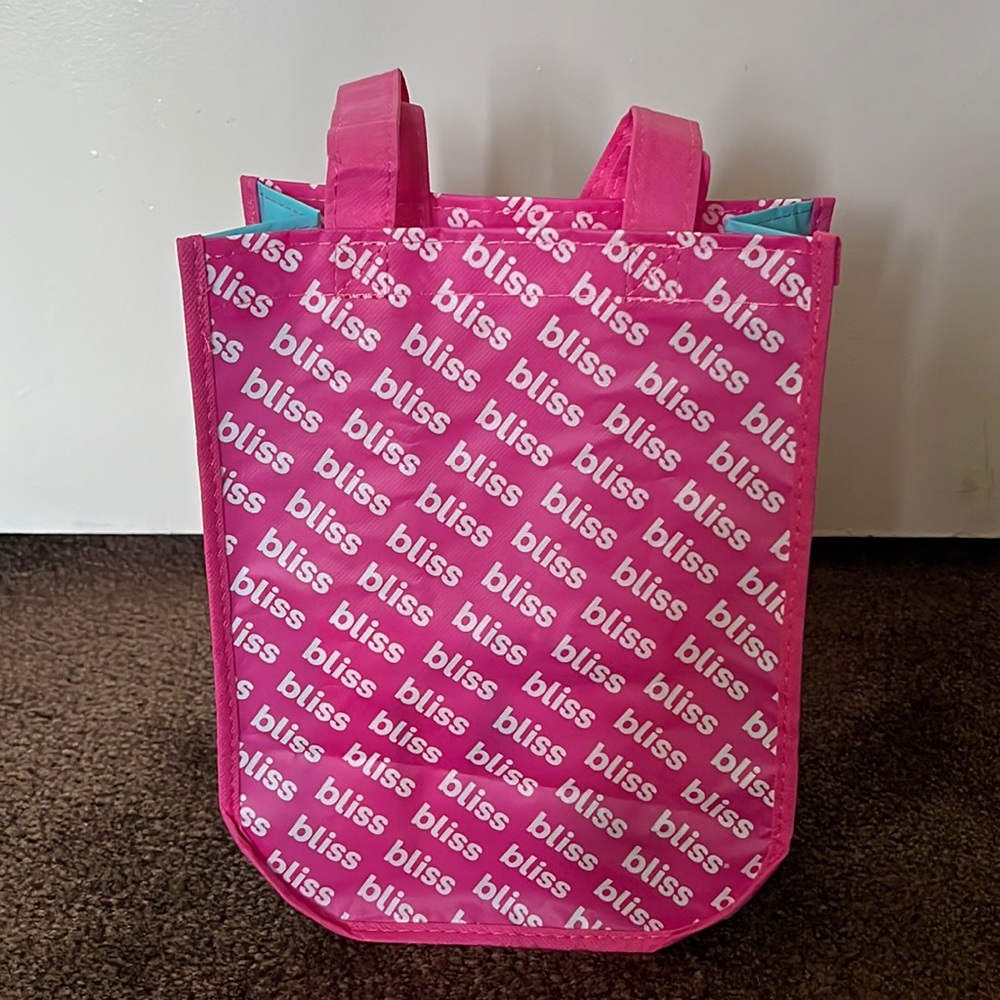 🆓🌟FREE W/$25 BUNDLE🌟🆓 BLISS Skincare Logo Printed Plastic Reusable Tote Bag